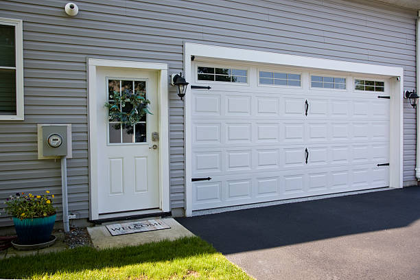 24/7 Emergency Garage Door Panel Replacement experts in White Salmon, WA